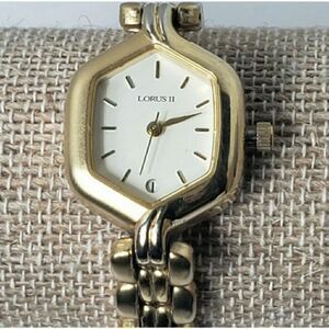 LORUS II Goldtone Classic Link Wrist Watch